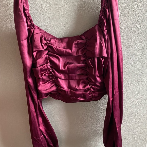 Forever 21 long sleeve silky crop top S - Picture 2 of 3